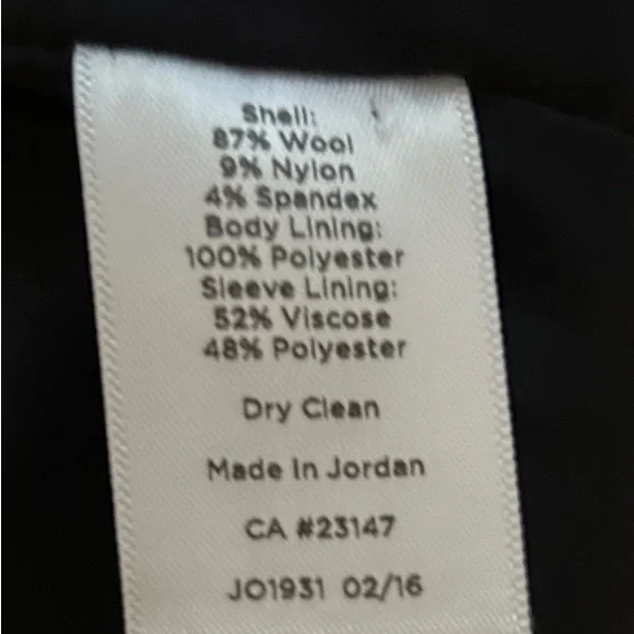 Talbots Women's Navy Wool Blend Blazer NWOT Sz 8P - Picture 4 of 12